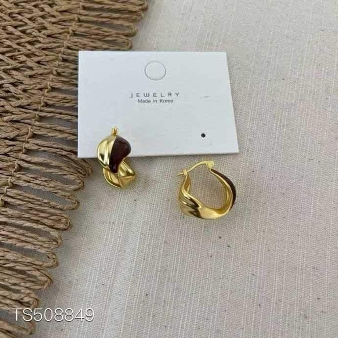 Twisted Hoop Earrings - Image 2